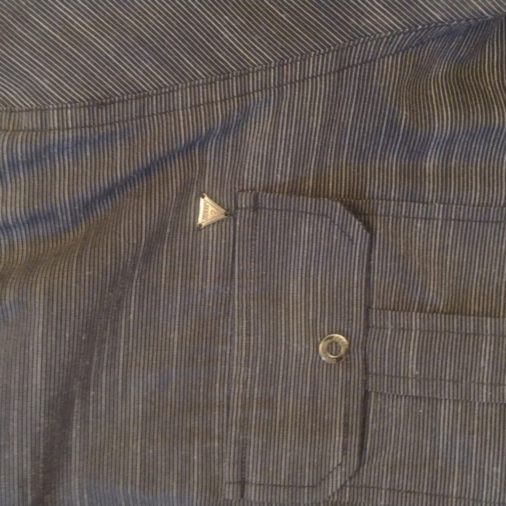 Guess Button Up - image 3